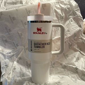 Stanley limited edition Mistletoe Twist